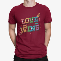 Thumbnail for Camiseta Love Wins